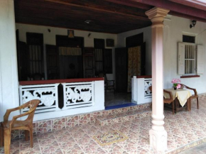Antique House